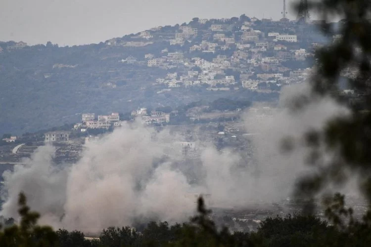 İsrail'den Lübnan'ın güneyinde 2 araca hava saldırısı