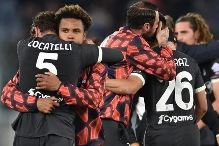 İtalya Kupası'nda Juventus finalde!