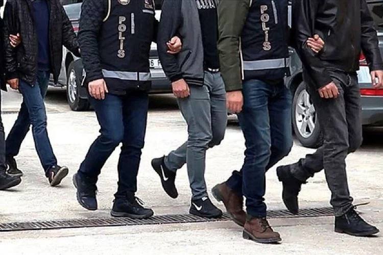 İzmir'de DEAŞ operasyonu! 11 gözaltı