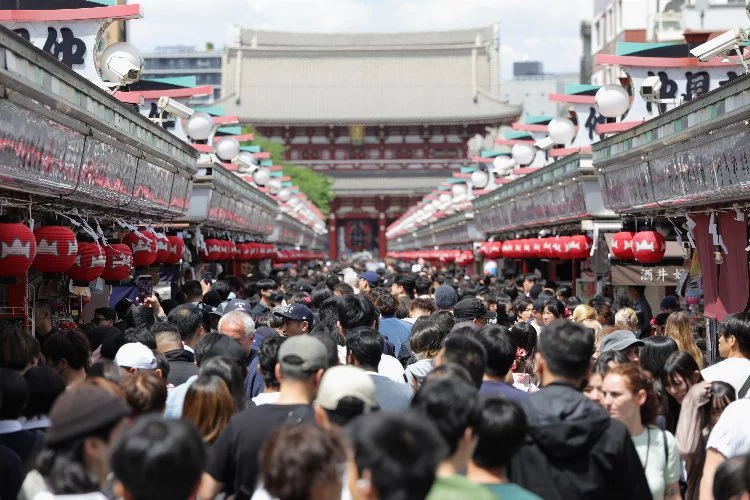 Japonya, turist akınına uğradı