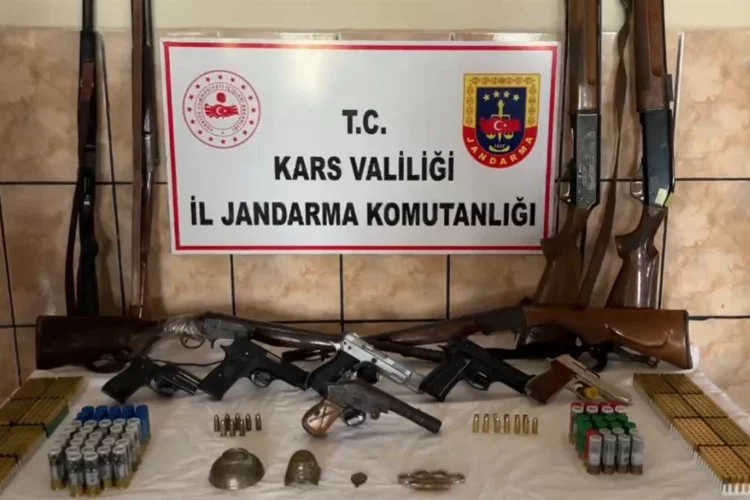 Kars'ta silah ve tarihi eser kaçakçılarına büyük operasyon!