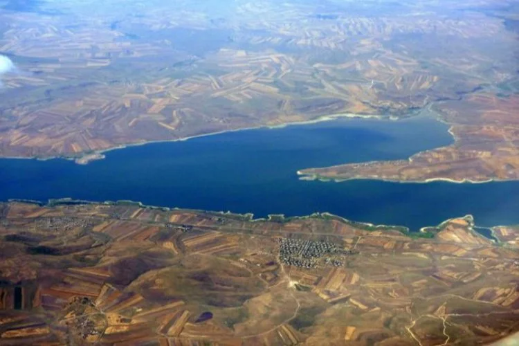 Kars ve Iğdır illeri arasında yer alan baraj gölü: Arpaçay Baraj Gölü
