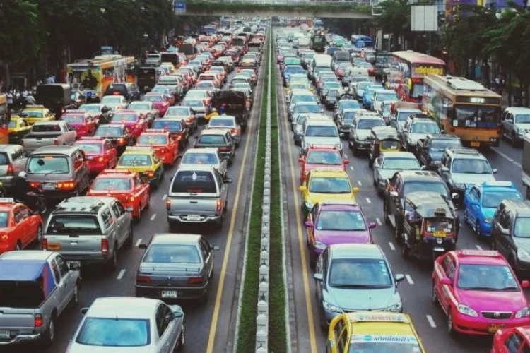 Kentsel dönüşüm ve otomobil: Şehirlerin trafiği ve çözüm önerileri