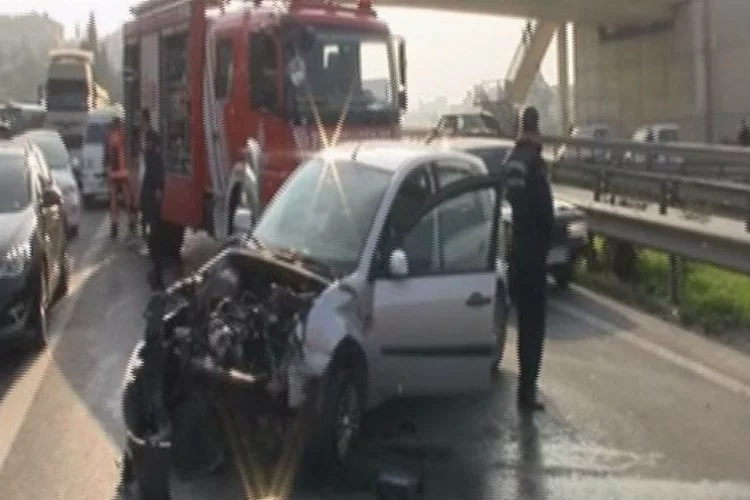 Korkunç kaza! İstanbul trafiği yerle bir oldu