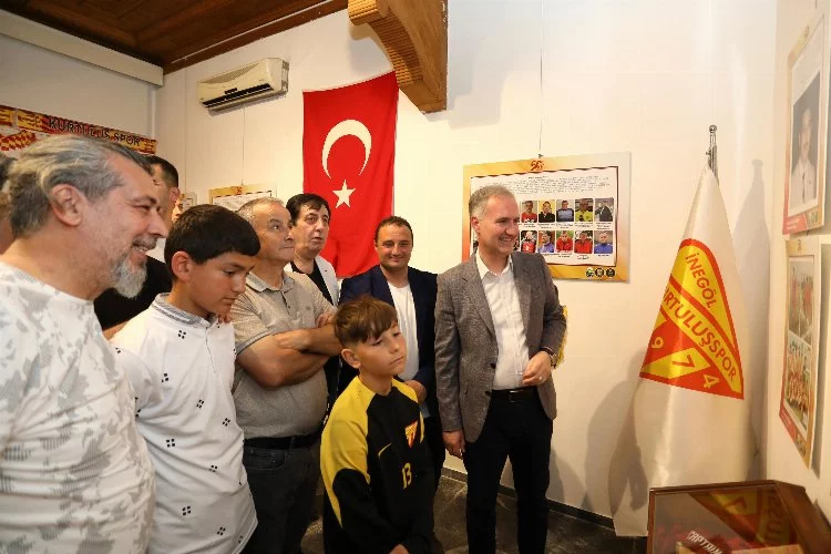 Kurtuluşspor'un 50. yıl sergisi İnegöl'de ziyarete açıldı