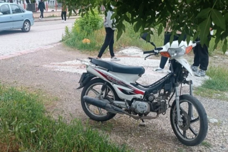 Kütahya'da motosiklet ve otomobil çarpıştı: 1 yaralı!