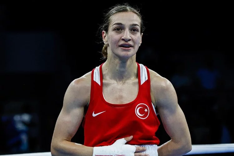 Milli boksör Buse Naz Çakıroğlu: 'Olimpiyata geri sayım başladı'