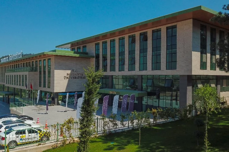 Mudanya Üniversitesi yeni bölümlerde büyümeye devam ediyor