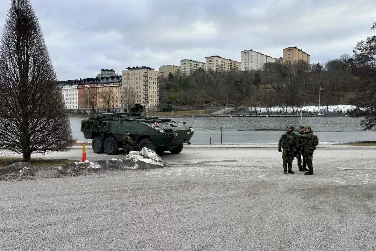 NATO süreci tamamlandı! İsveç Letonya'ya asker gönderecek