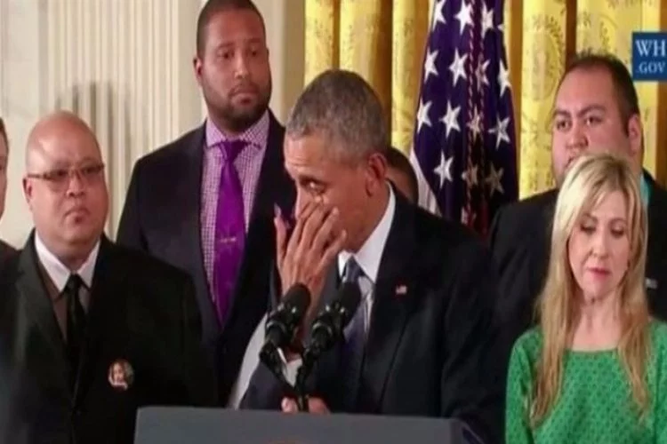 Obama o kararı açıklarken gözyaşlarına boğuldu!