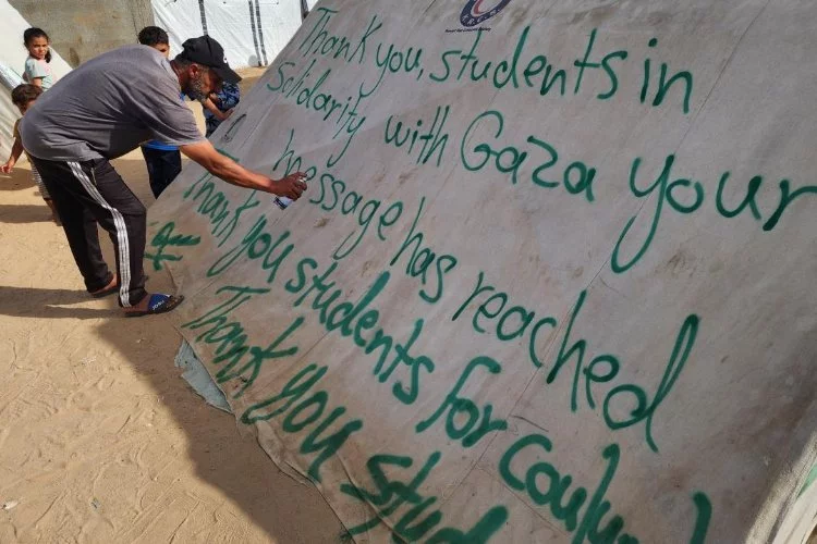 Refah'a sığınan Filistinli Gazze'ye destek gösterilerine sessiz kalmadı