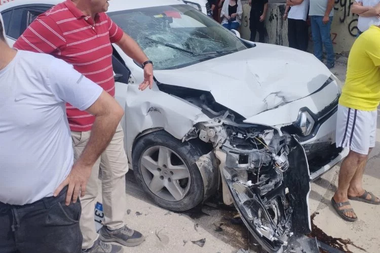 Samandağ’da feci kaza: 4 yaralı!