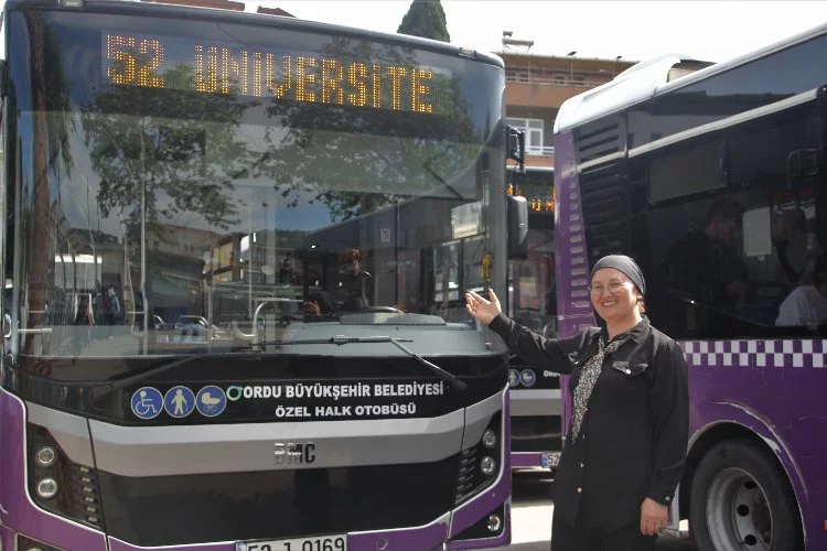 Şehrin tek kadın belediye otobüsü şoförü tam destek alıyor
