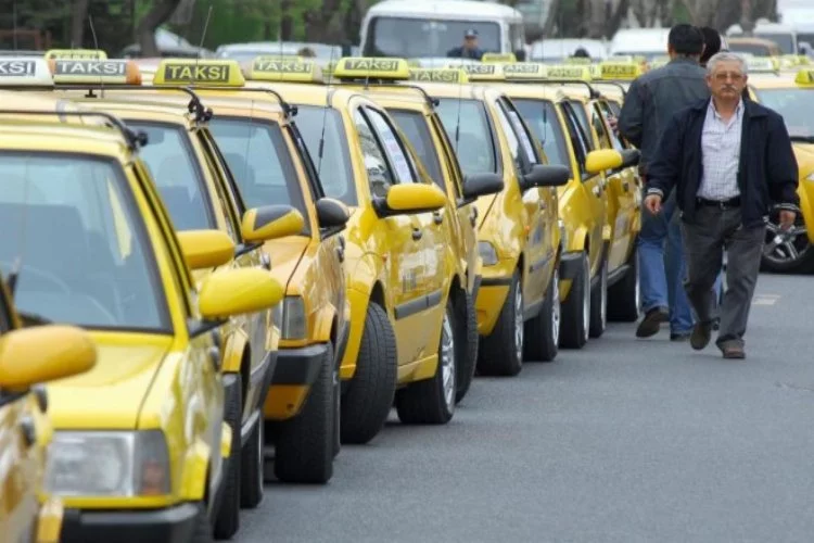 Taksi bulundu taksici kayıplara karıştı