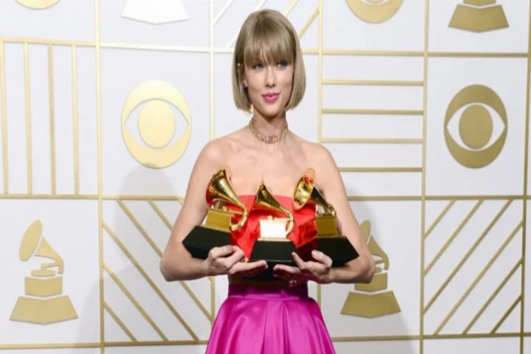 Taylor Swift Grammy'ye damga vurdu