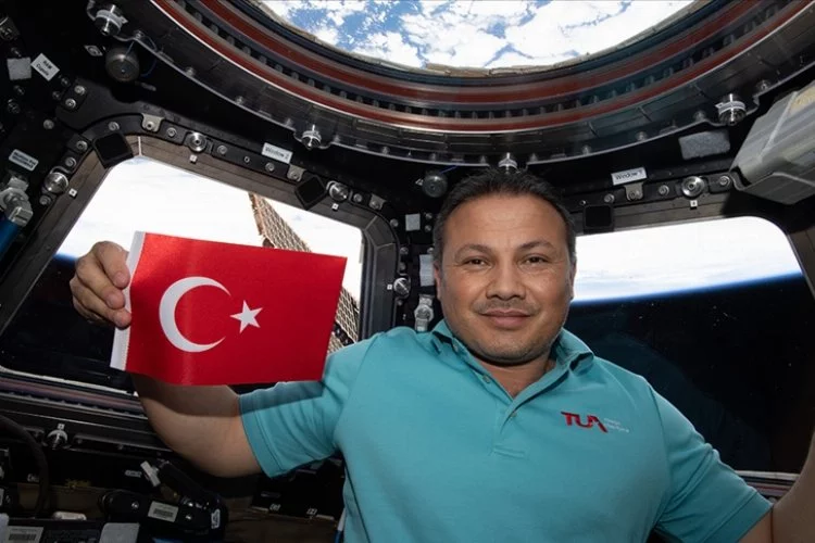 Astronot Gezeravcı'nın dünyaya dönüş yolculuğu ne zaman başlıyor?
