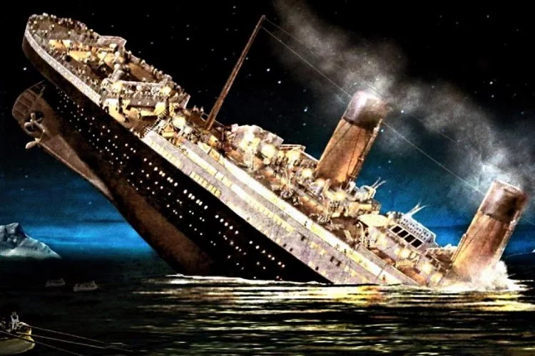 Titanik yine kaza haberiyle anılıyor! Titanik nerede battı? Titanik kaç yılında battı? Titanik kazasında kaç kişi öldü?