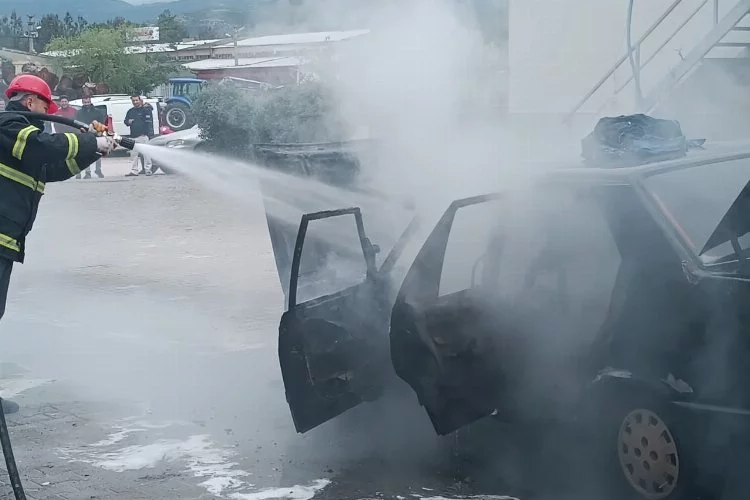 Tokat'ta otomobil alev alev yandı!