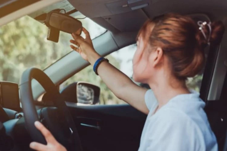 Trafikte kadınlar erkeklerden daha temkinli
