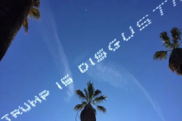 Trump'a gökyüzünden mesaj