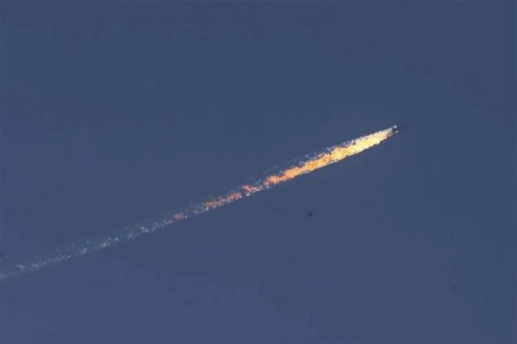 Türk jetleri Suriye sınırına uçak düşürdü!