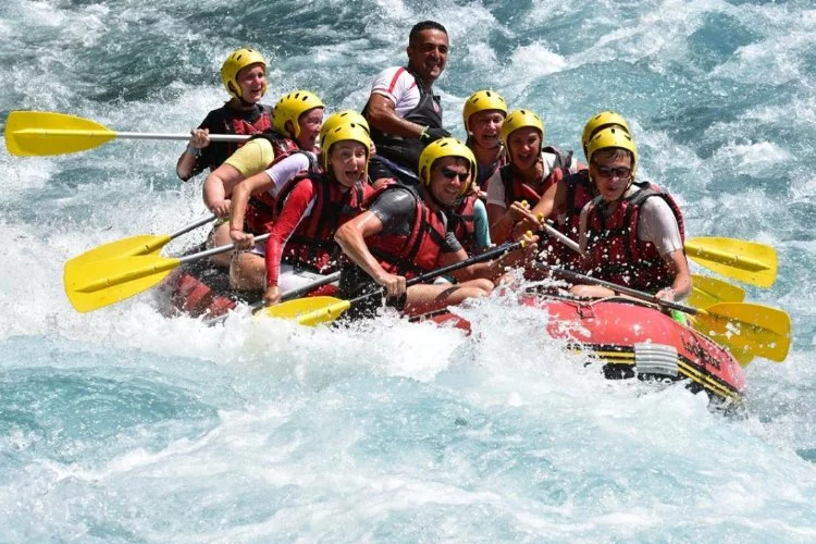 Türkiye'nin popüler rafting noktaları: Doğanın heyecan verici yolculuğu