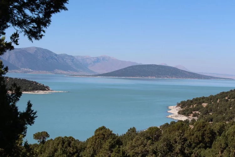 Türkiye'nin üçüncü büyük gölü: Beyşehir Gölü