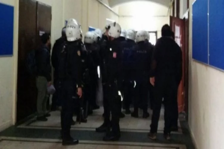 Üniversiteye Polis baskını! 13 gözaltı