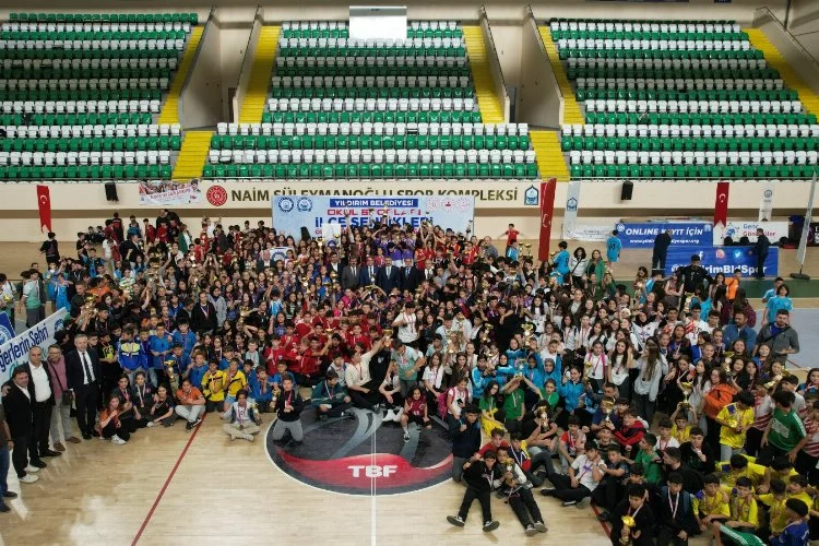 Yıldırım'da okul sporları ilçe şenliklerinde görkemli final